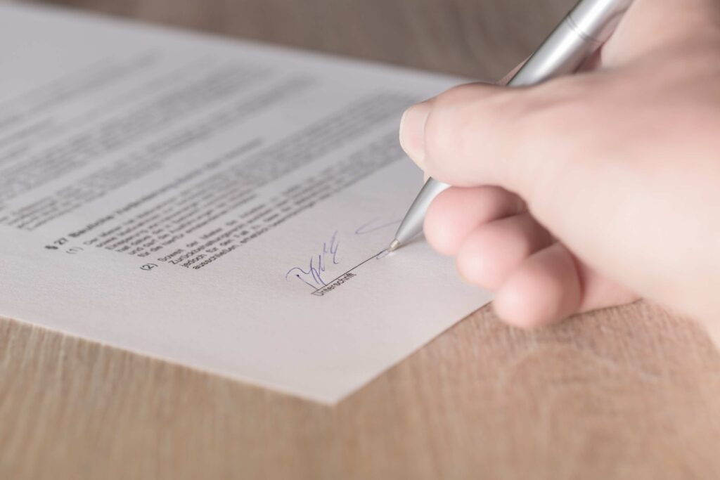 Purchase proposal Italy signing document