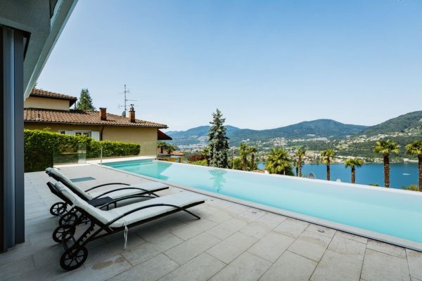 buying holiday home Italy