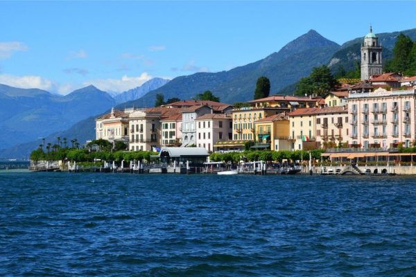 buying property Lake Como